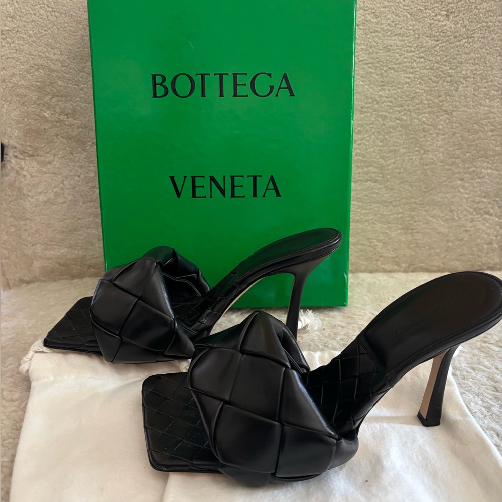 Bottega Veneta Black Quilted Heels